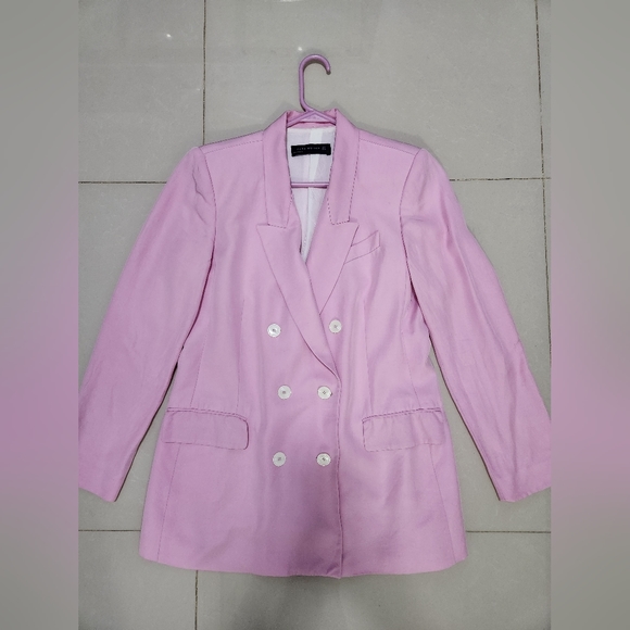 Zara Double-Breasted Relaxed-Fit Blazer - Picture 2 of 3